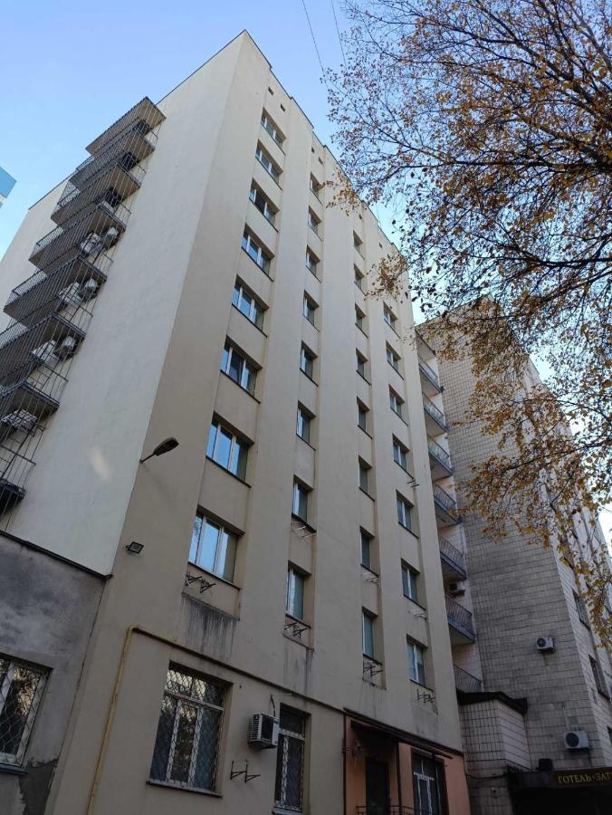 Hostel Krone Gok Zatishok Kiev Bagian luar foto