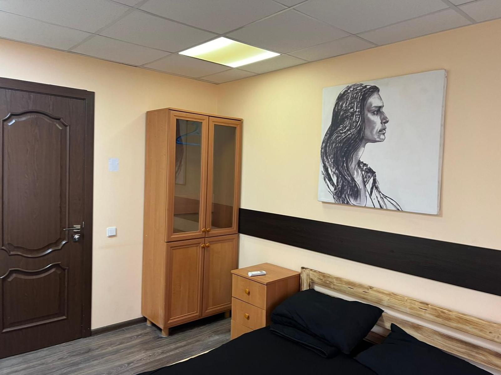 Hostel Krone Gok Zatishok Kiev Bagian luar foto