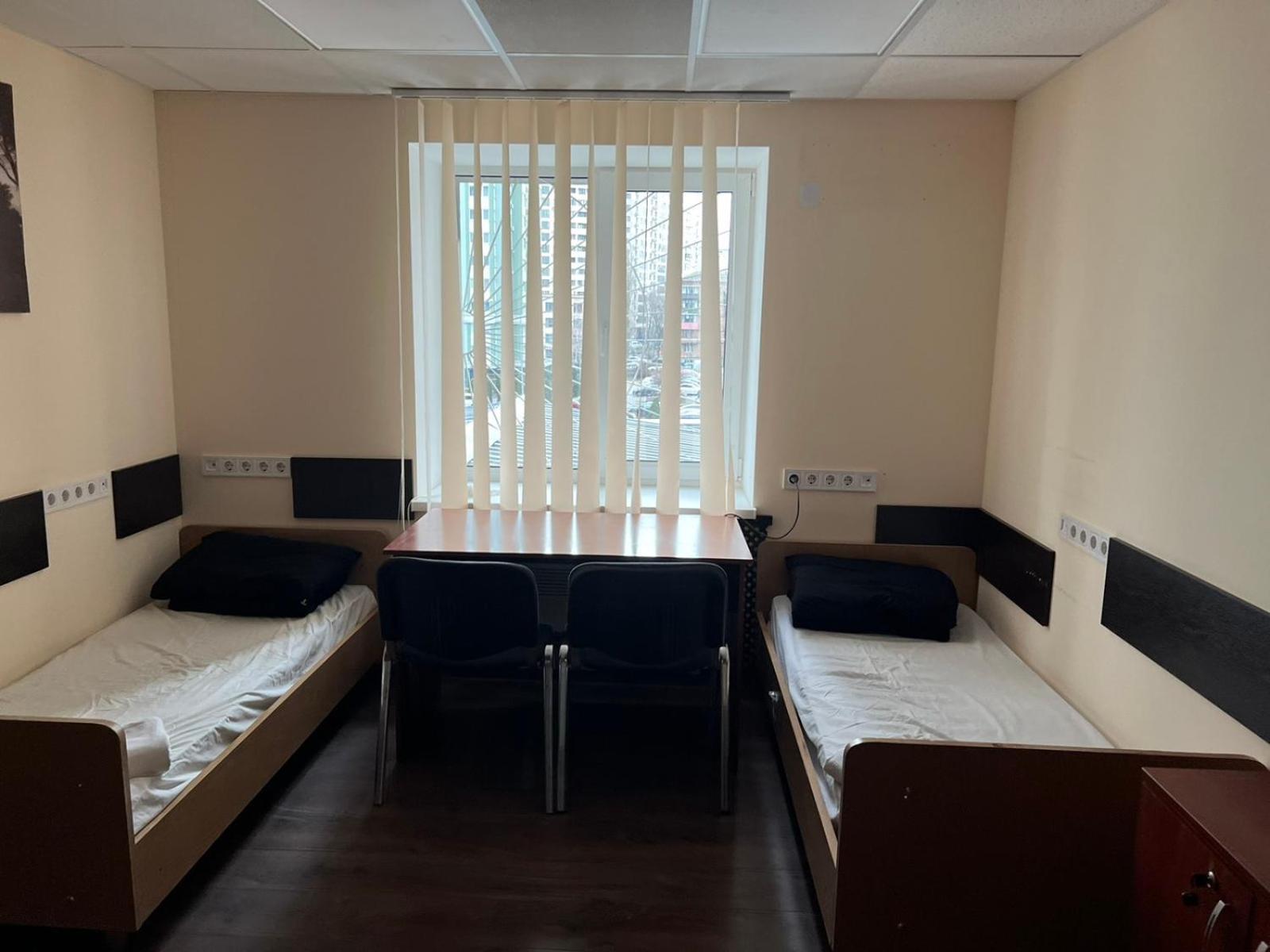 Hostel Krone Gok Zatishok Kiev Bagian luar foto