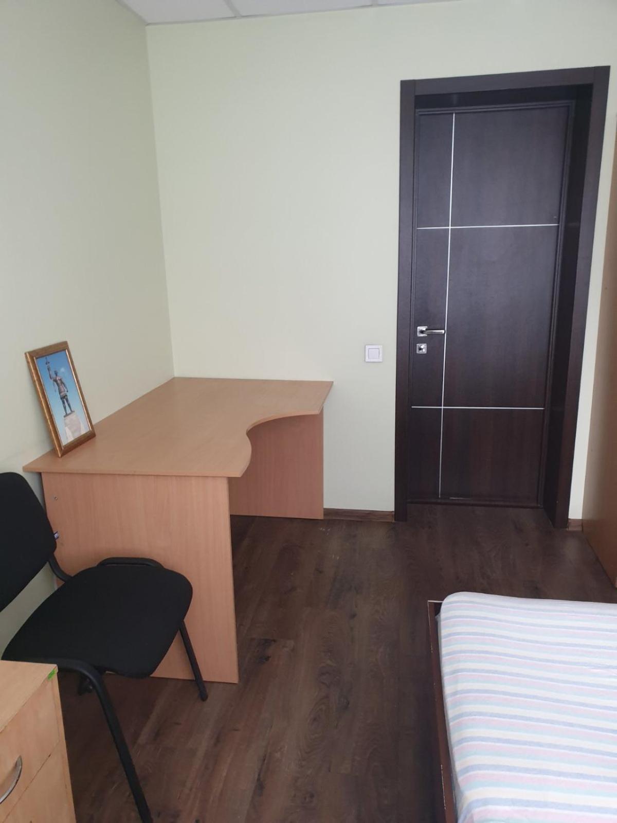 Hostel Krone Gok Zatishok Kiev Bagian luar foto